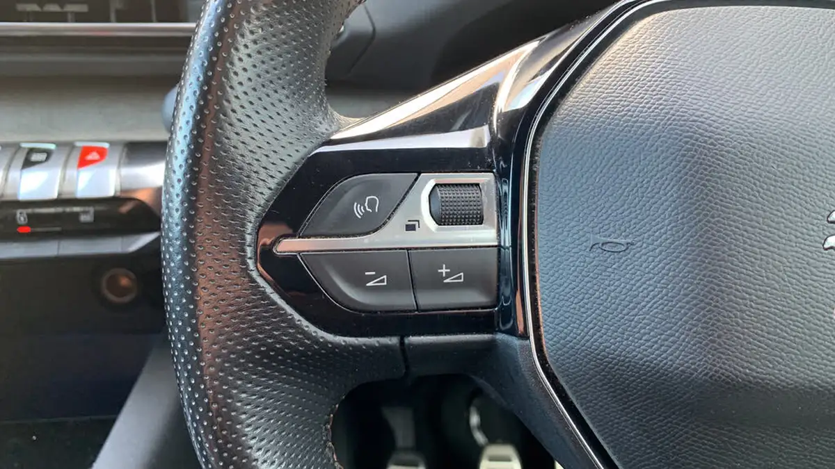 2022-peugeot-5008-suv-15-bluehdi-gt-eat8-big-22