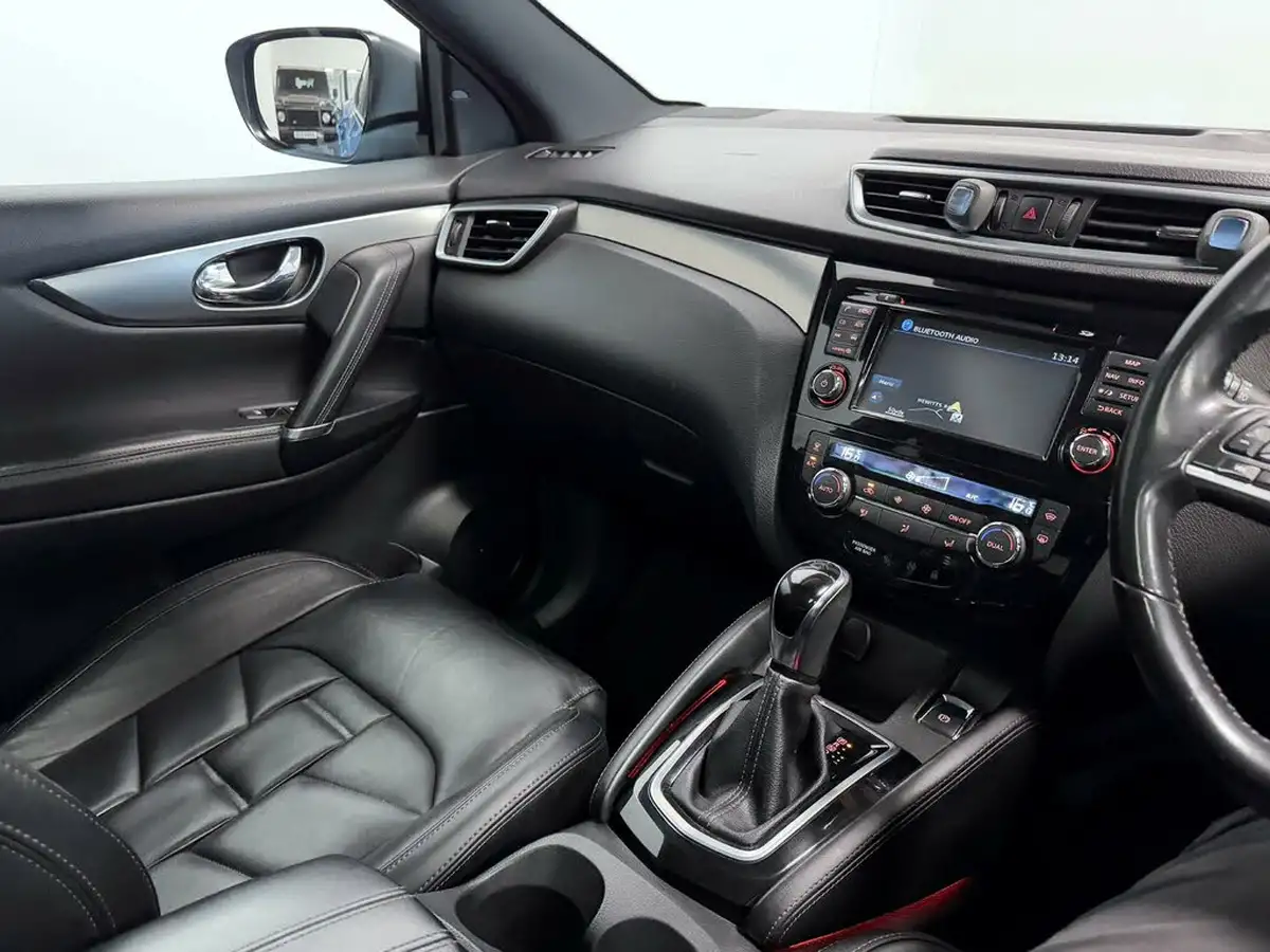 2017-nissan-qashqai-12-dig-t-tekna-xtronic-cvt-big-25