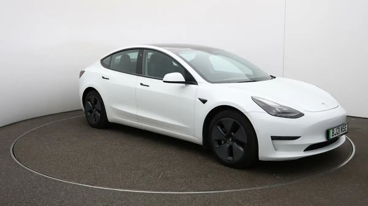 2021-tesla-model-3-e-long-range-4x4-big-36
