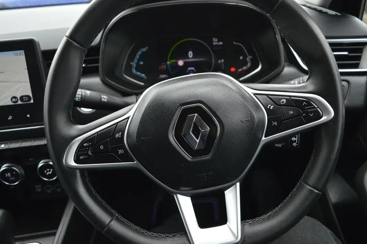 2023-renault-clio-16-evolution-big-15