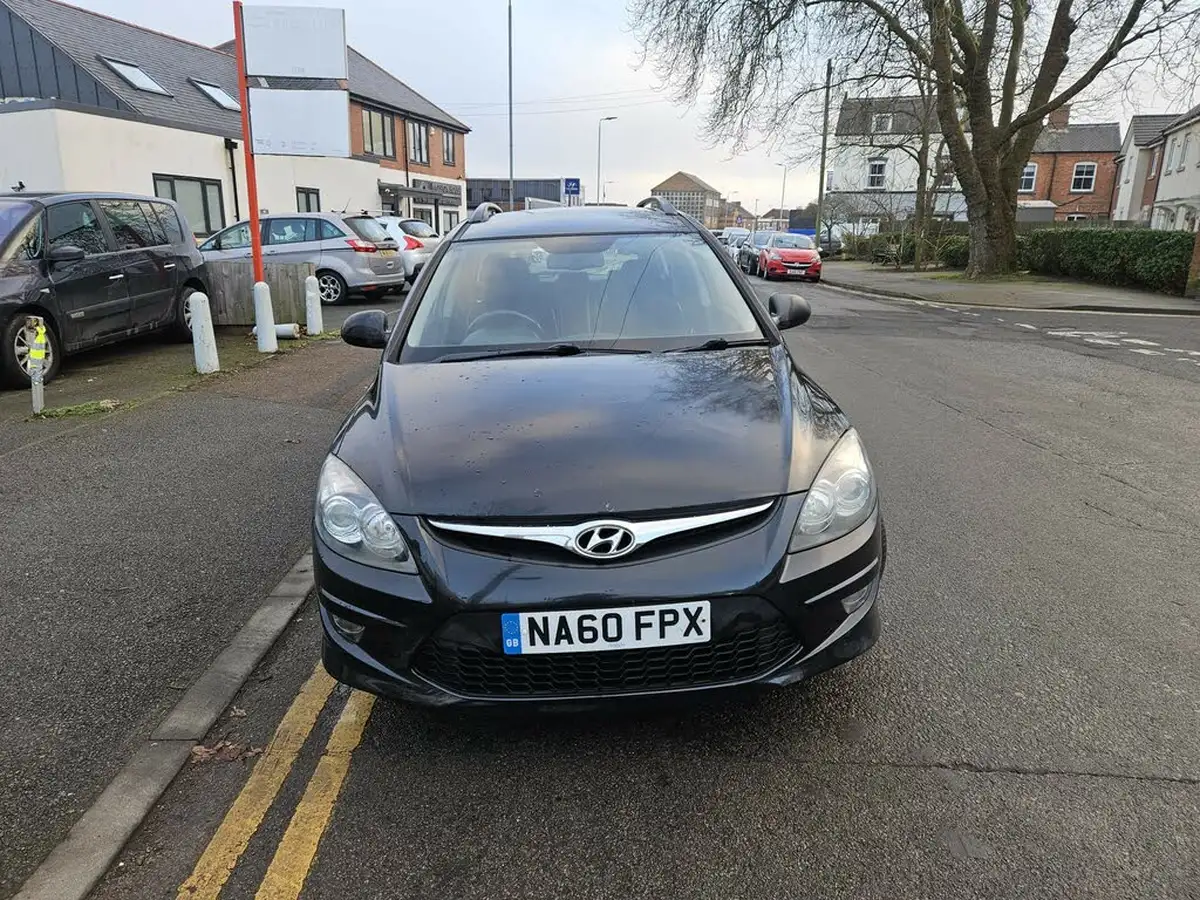 2010-hyundai-i30-16-premium-big-1