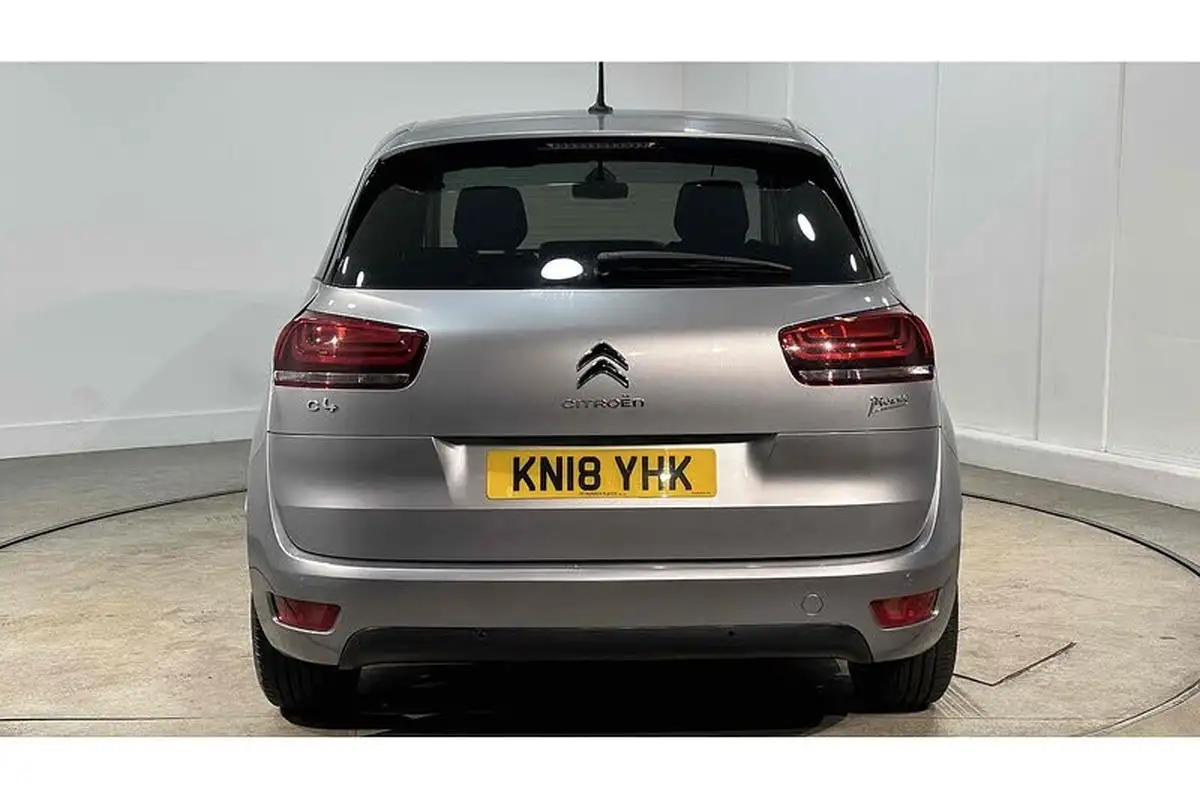 2018-citroen-c4-picasso-12-puretech-feel-big-8