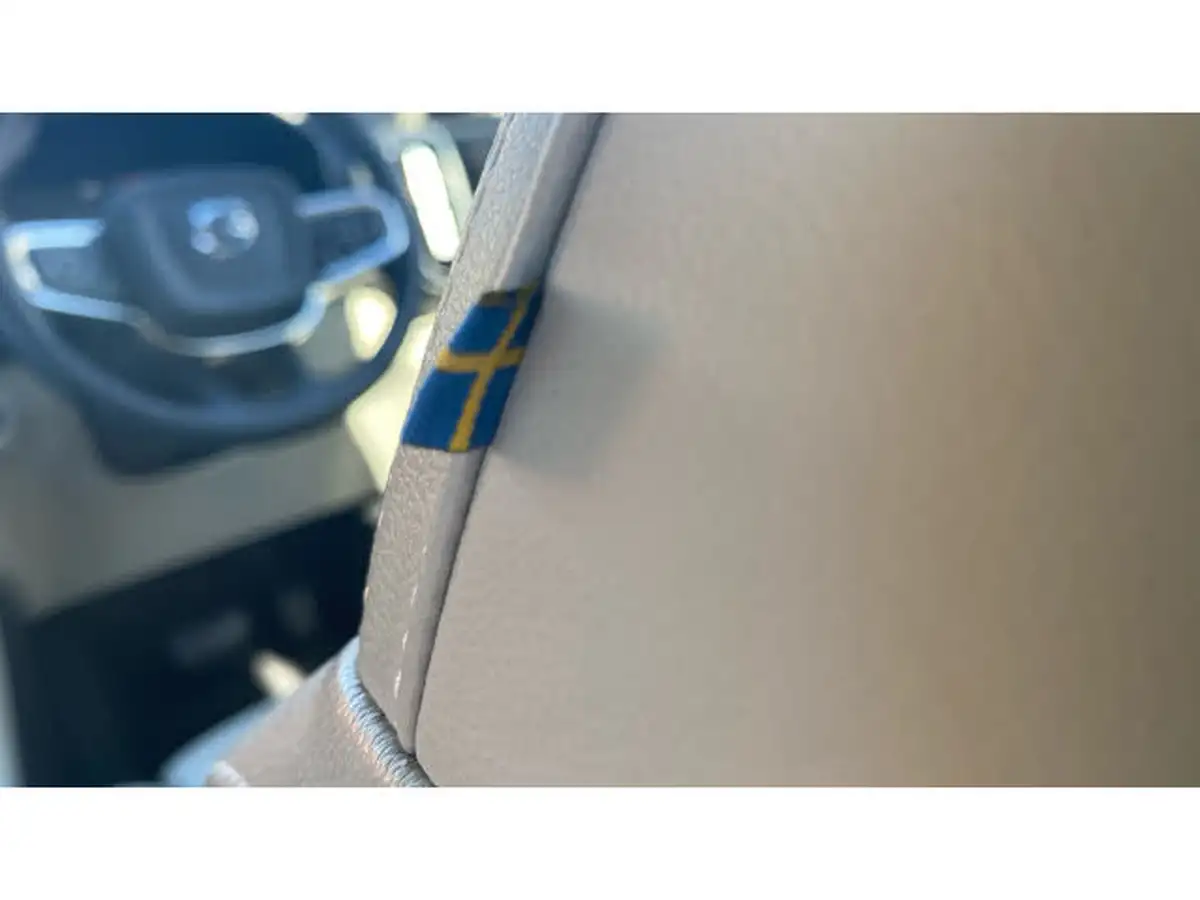 2021-volvo-xc40-15-t3-inscription-pro-161bhp-auto-big-21