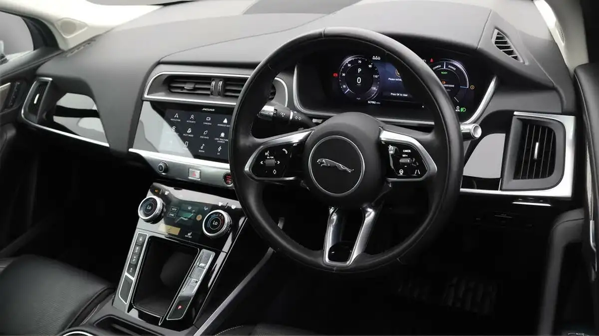 2021-jaguar-i-pace-ev400-se-big-8