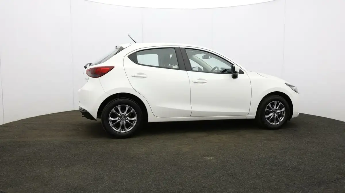 2020-mazda-mazda2-15-skyactiv-g-se-l-big-45