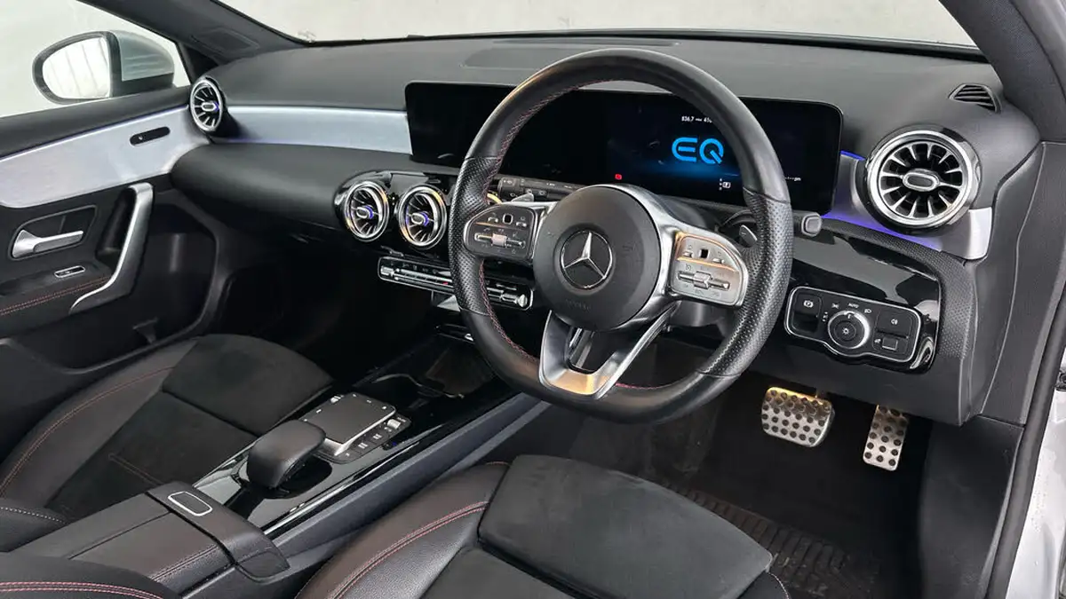 2020-mercedes-benz-a-class-13-a250e-amg-line-premium-hatchback-5d-big-8