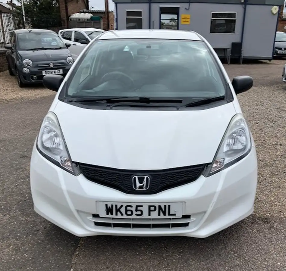 2015-honda-jazz-12-s-big-4