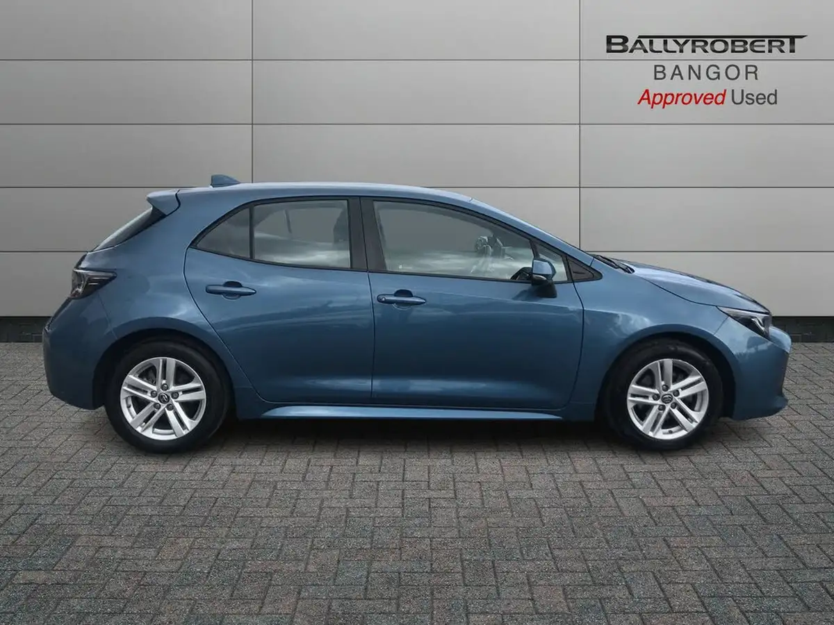 2022-toyota-corolla-18-vvt-i-icon-120bhp-trk-hatchback-5d-big-8