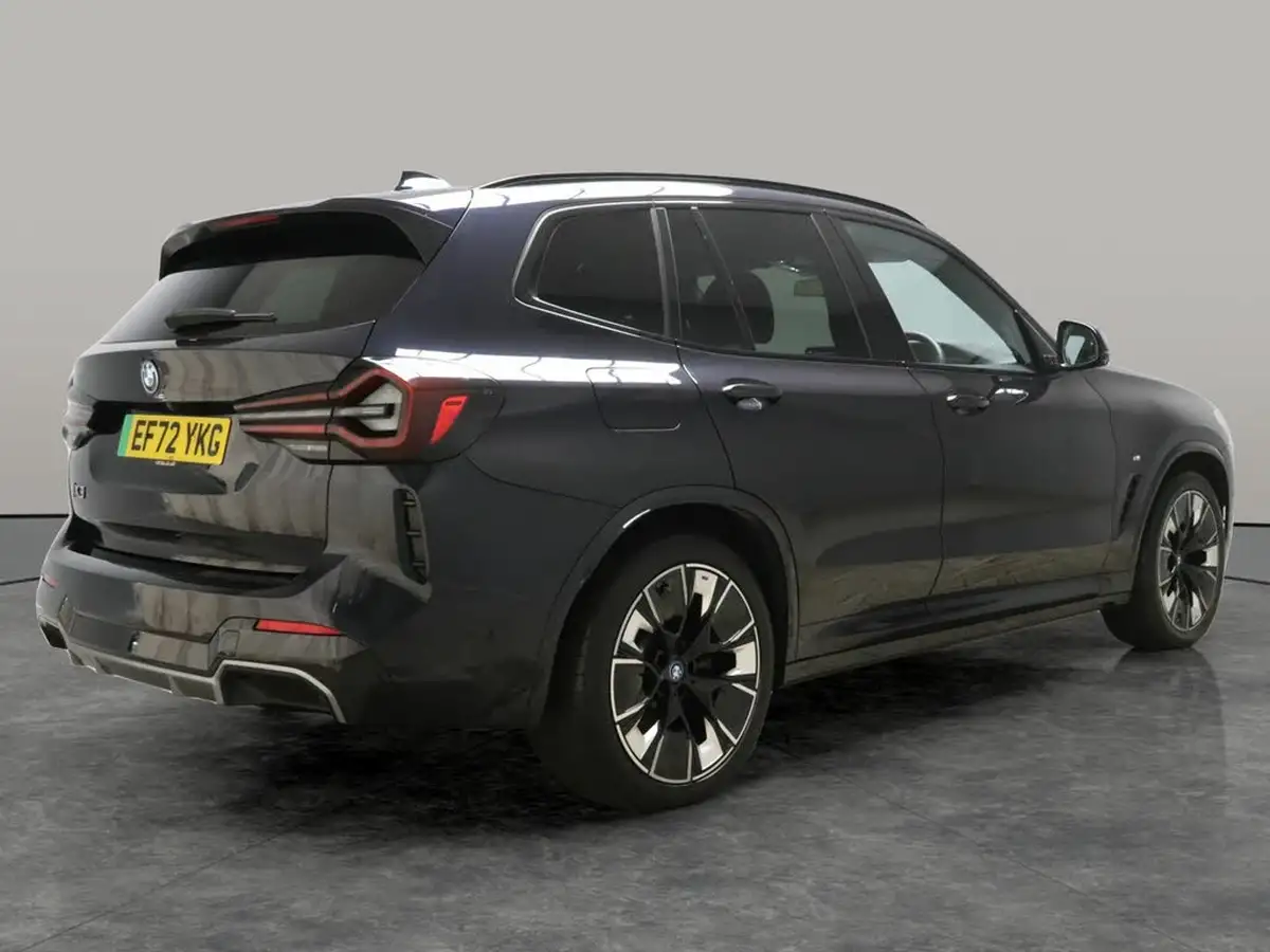2023-bmw-ix3-e-m-sport-pro-big-11