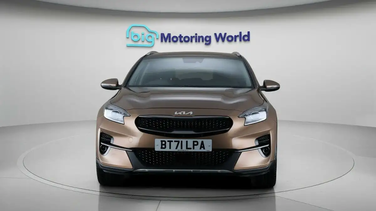 2022-kia-xceed-15-t-gdi-3-big-1