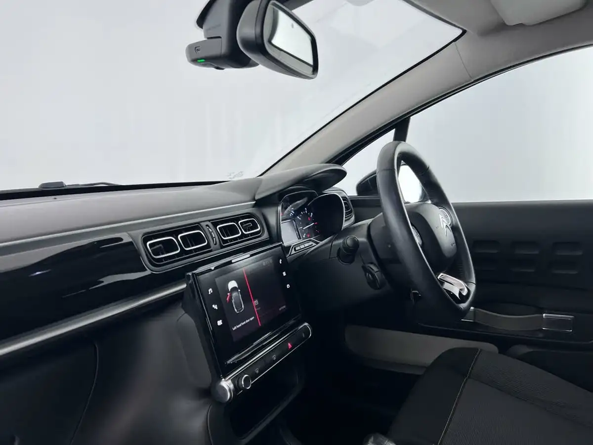 2017-citroen-c3-12-puretech-flair-82ps-big-10