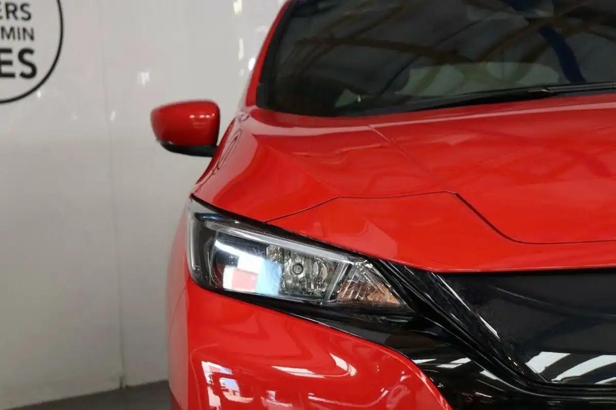 2022-nissan-leaf-e-acenta-39kwh-big-11