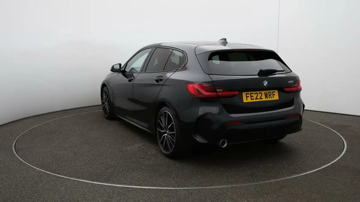 2022-bmw-1-series-15-118i-m-sport-lcp-dct-big-53