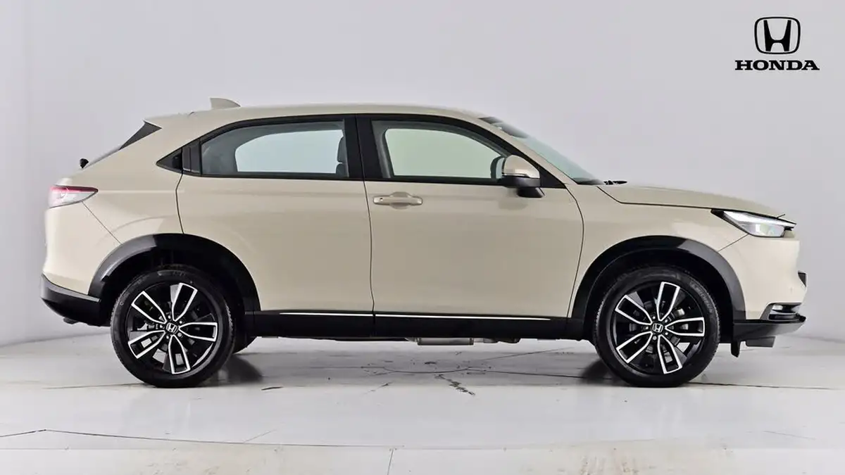 2023-honda-hr-v-15-i-mmd-advance-big-2