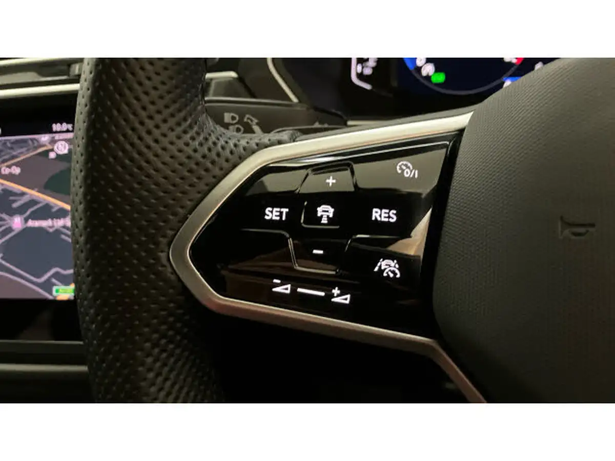 2023-volkswagen-tiguan-15-tsi-r-line-edition-big-16