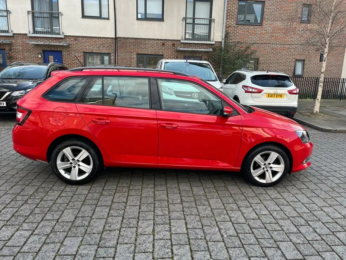 2015-skoda-fabia-12-se-l-90ps-estate-big-14