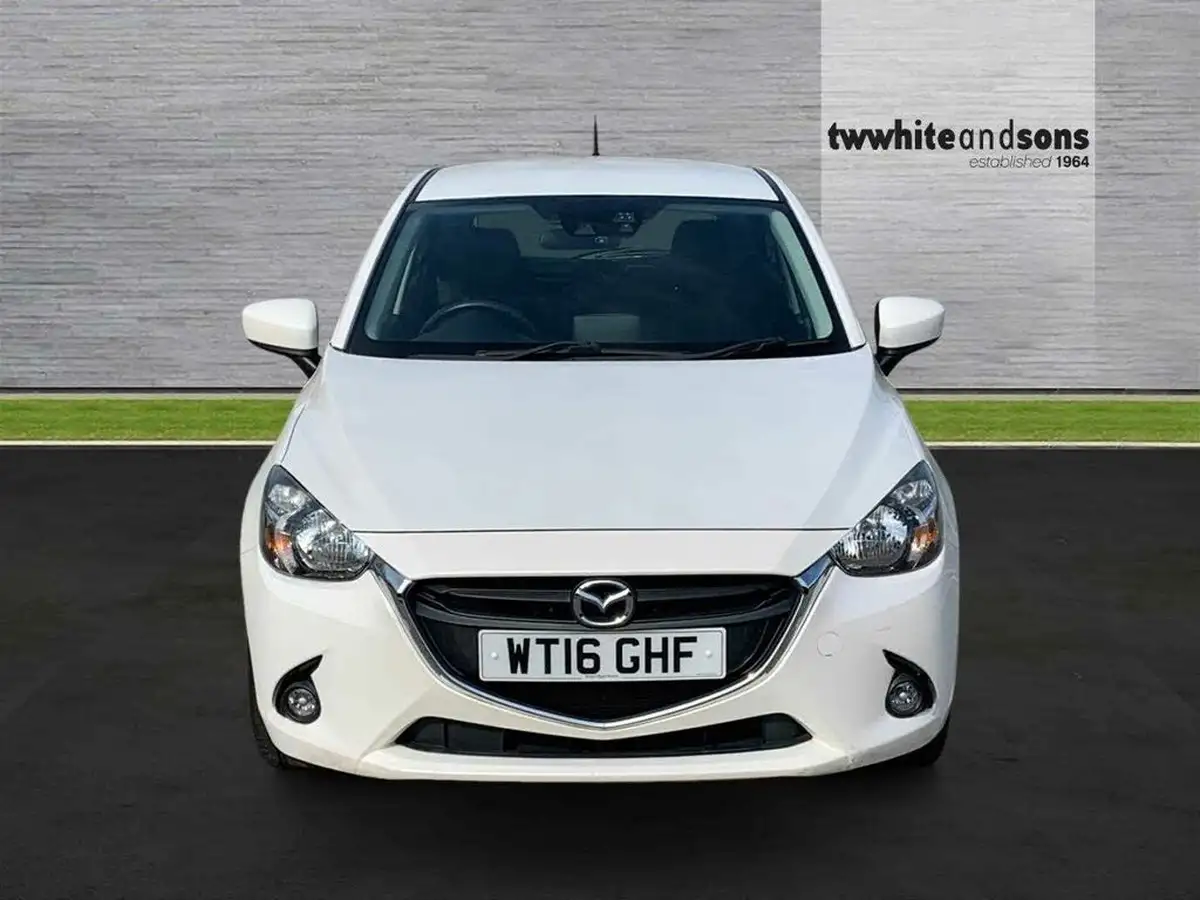 2016-mazda-mazda2-15-se-l-nav-big-1
