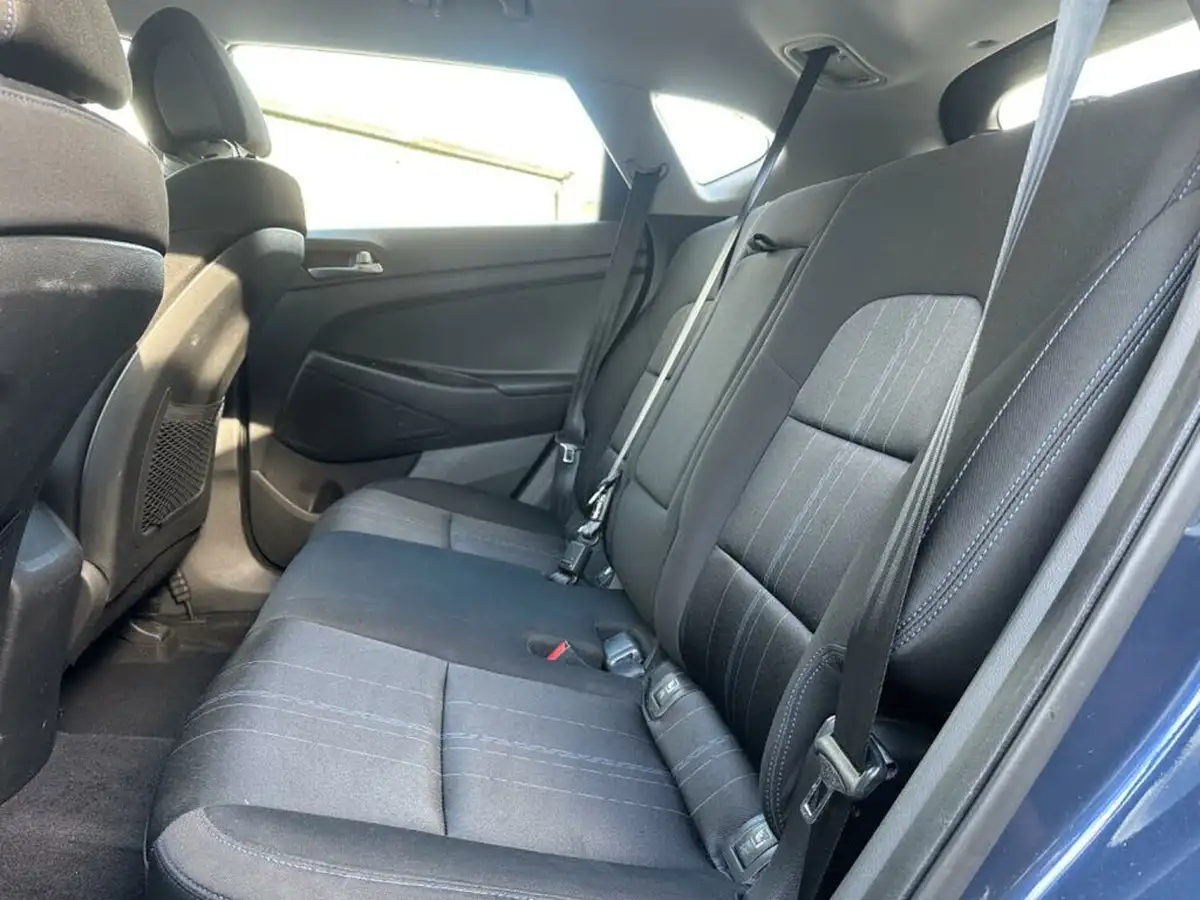 2016-hyundai-tucson-16-gdi-blue-drive-s-big-12