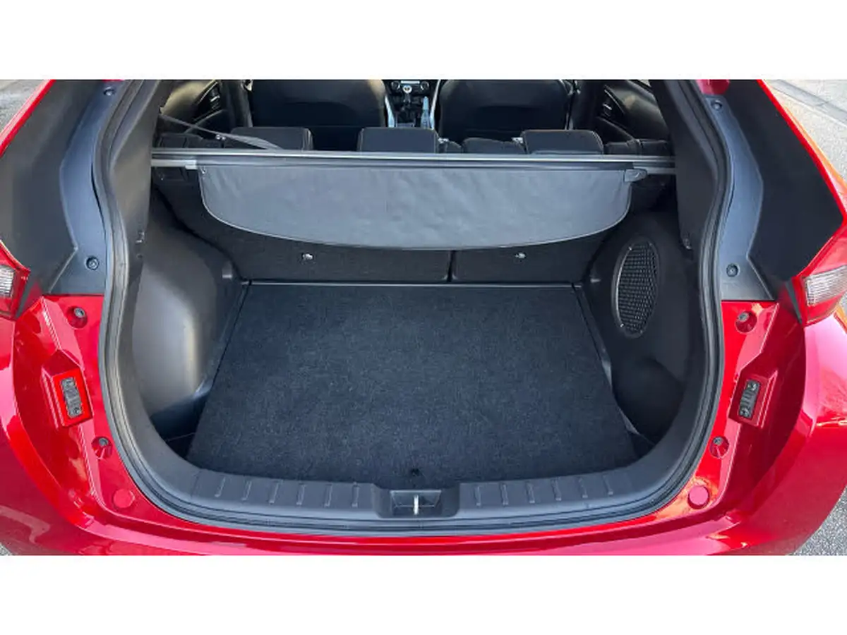 2019-mitsubishi-eclipse-cross-15-4-big-41