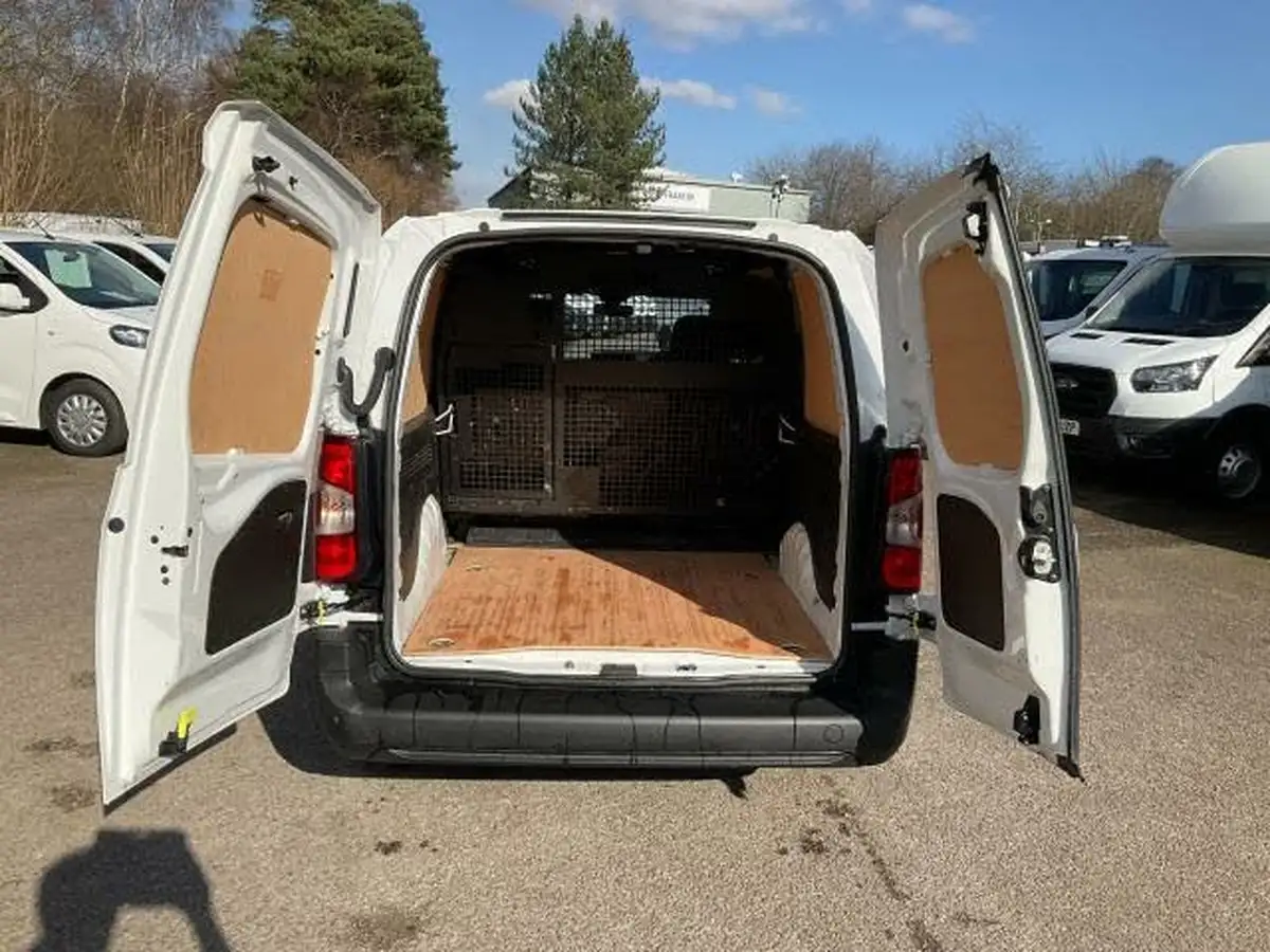 2021-peugeot-partner-15-bluehdi-950-professional-100ps-eu6dt-long-panel-big-7