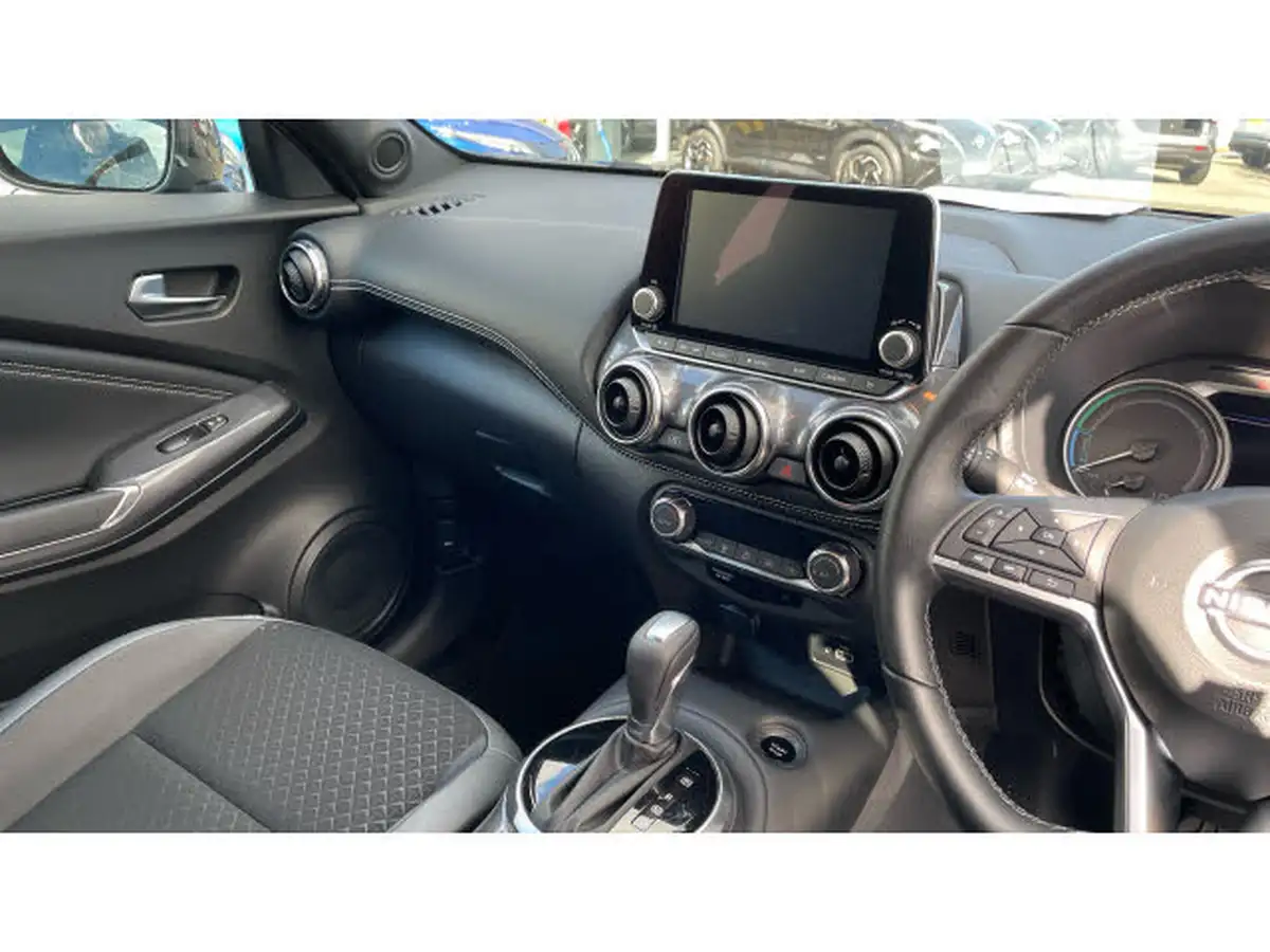 2024-nissan-juke-16-hybrid-n-connecta-big-13