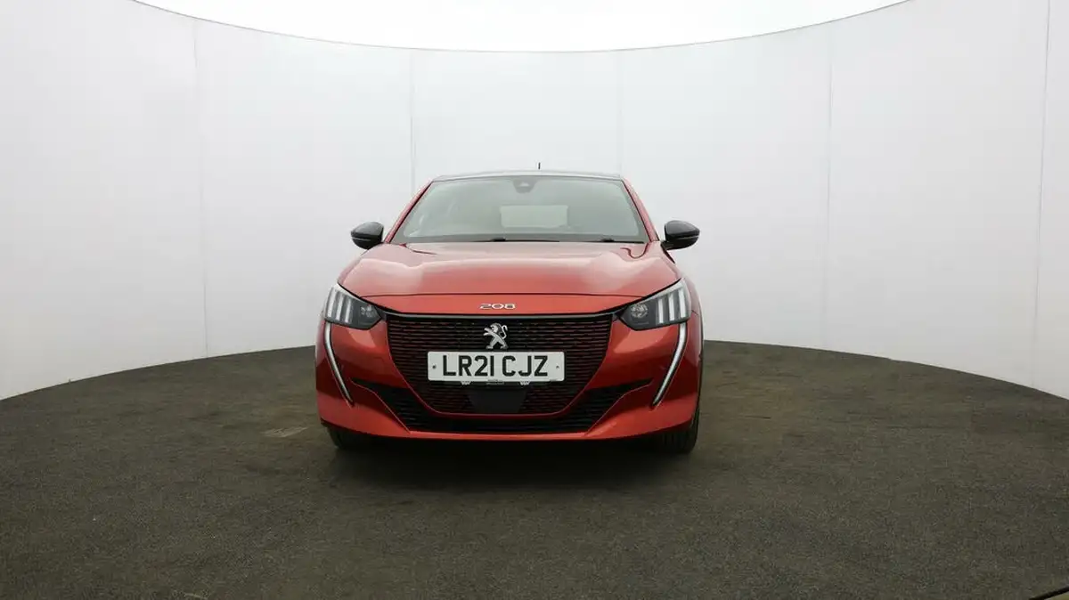 2021-peugeot-208-e-gt-premium-big-1