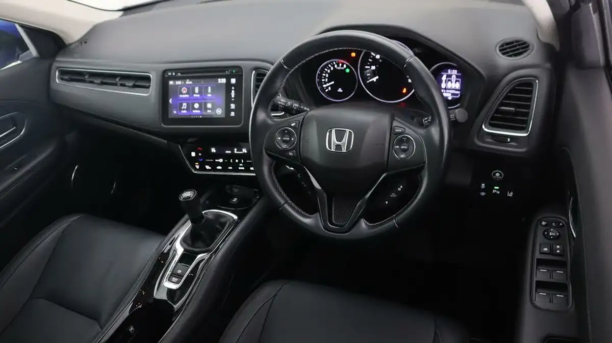 2019-honda-hr-v-15-i-vtec-ex-big-9