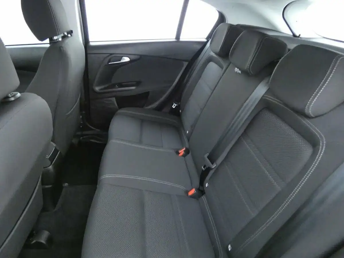 2020-fiat-tipo-16multijet-ii-lounge-hatchback-big-18