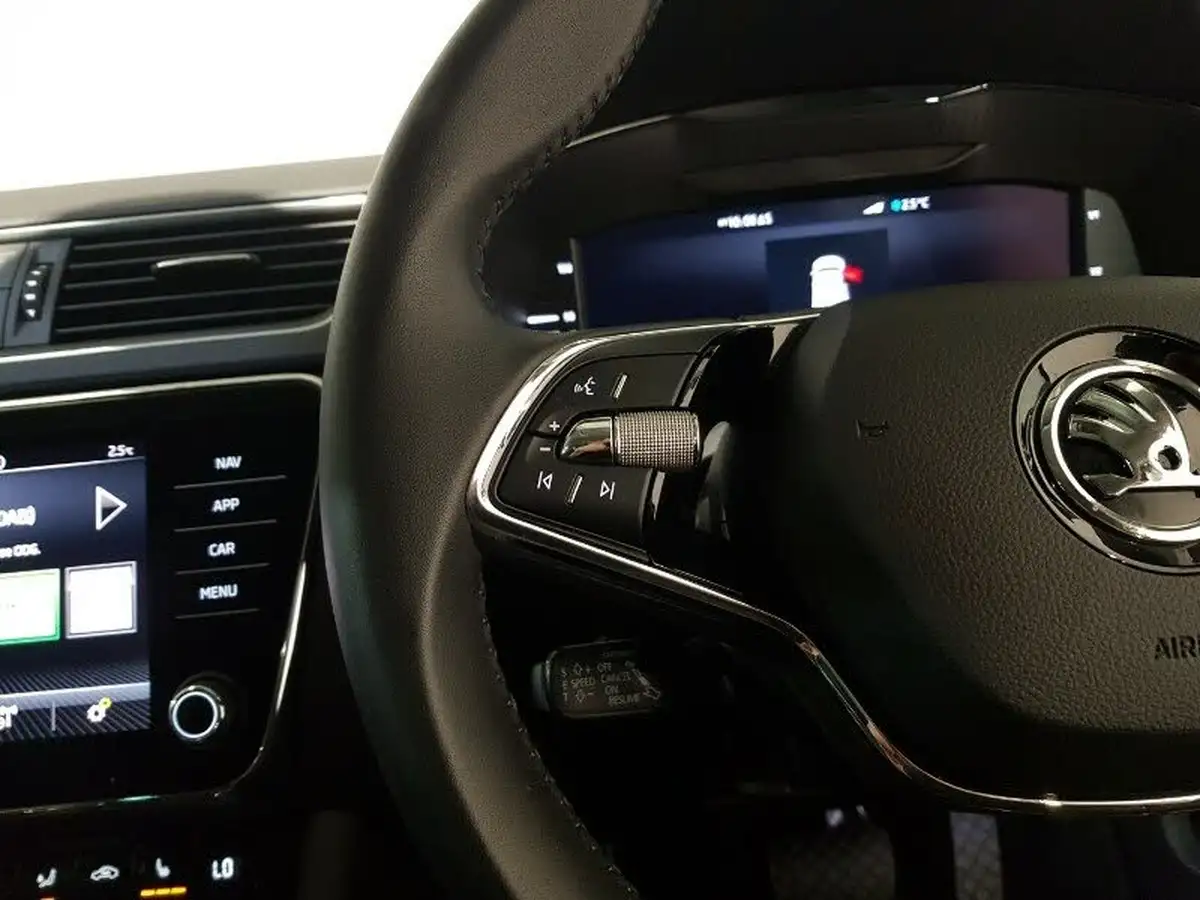 2023-skoda-superb-15-tsi-se-technology-estate-dsg-big-14