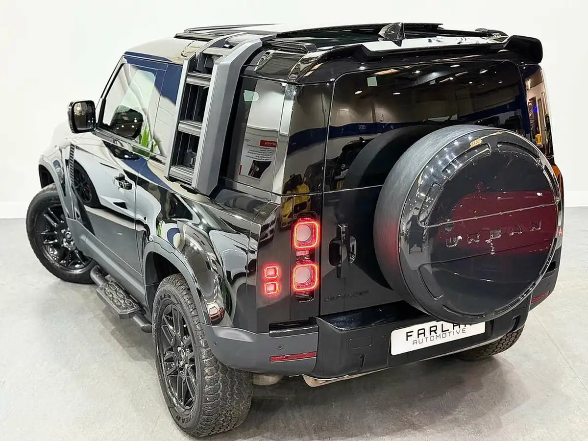 2022-land-rover-90-defender-30-d250-hse-big-21