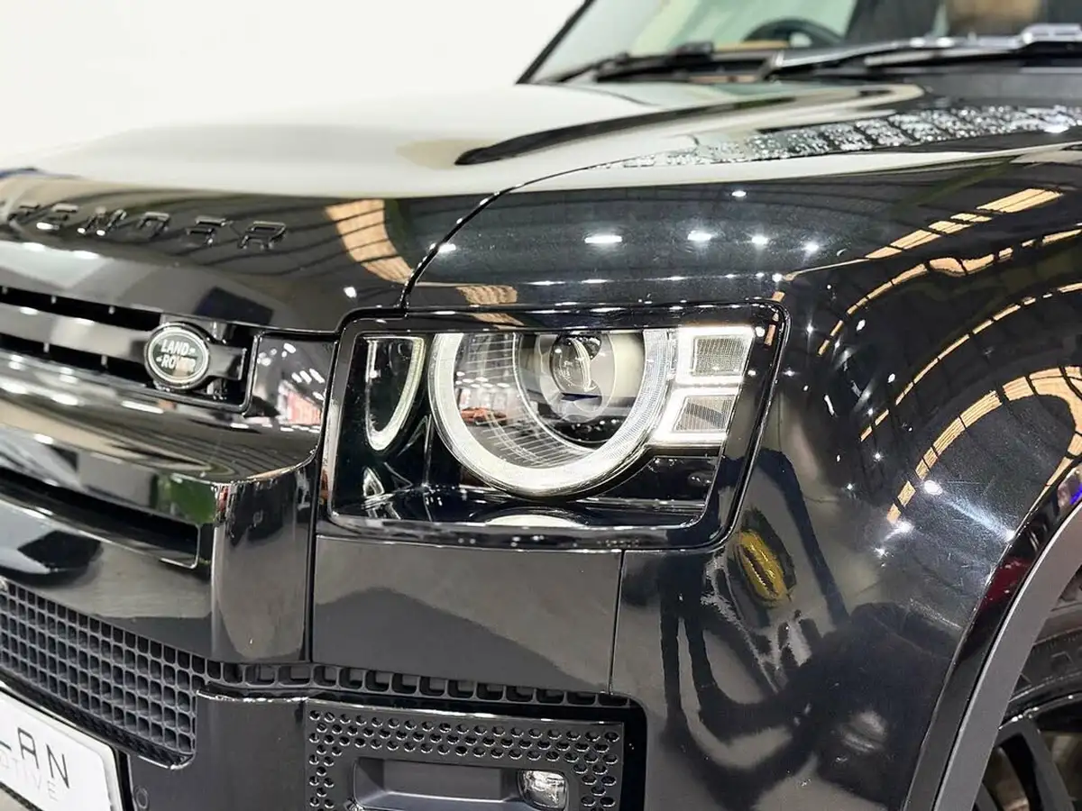 2022-land-rover-90-defender-30-d250-hse-big-45