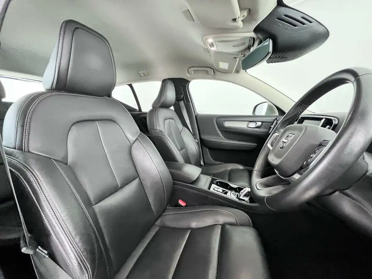 2020-volvo-xc40-20-t4-inscription-pro-awd-big-10