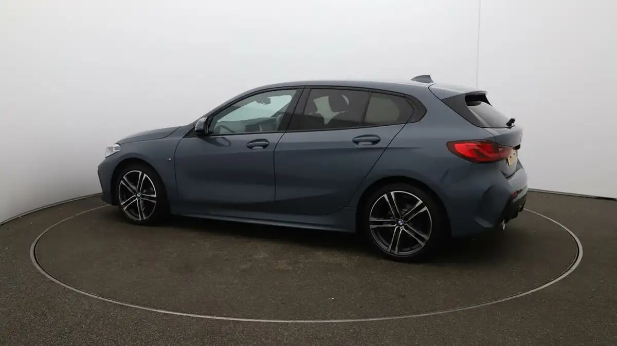 2022-bmw-1-series-15-118i-m-sport-lcp-dct-big-40