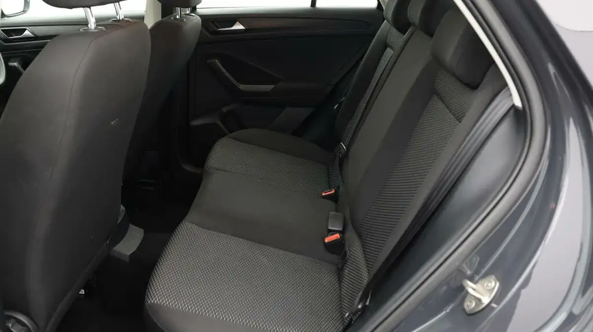 2021-volkswagen-t-roc-10-tsi-s-110ps-big-15
