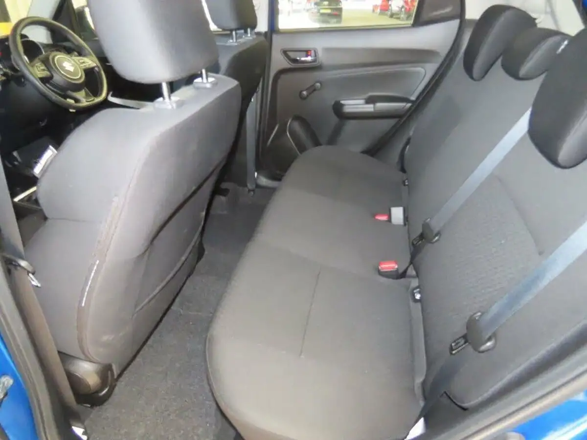 2024-suzuki-swift-12-dualjet-sz-l-big-10
