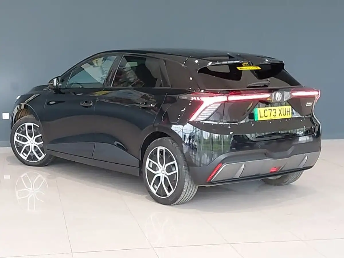 2023-mg-mg4-e-trophy-ev-203ps-long-big-1