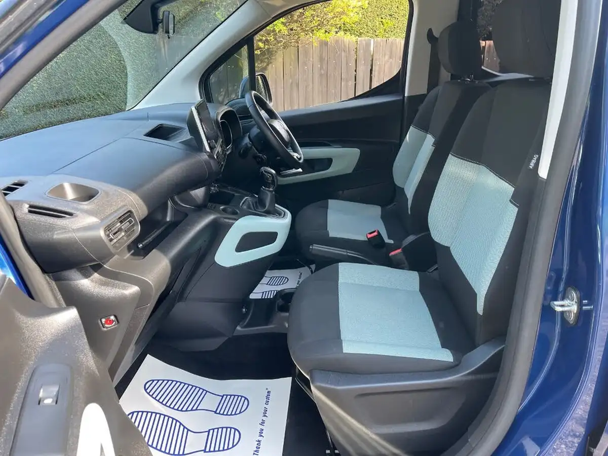 2020-citroen-berlingo-15bluehdi-feel-m-size-100ps-big-9