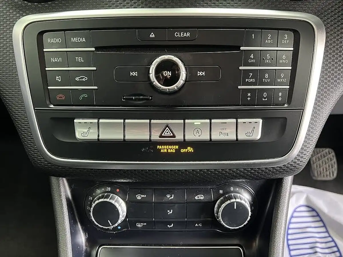 2016-mercedes-benz-a-class-15d-a180d-se-executivess-big-14