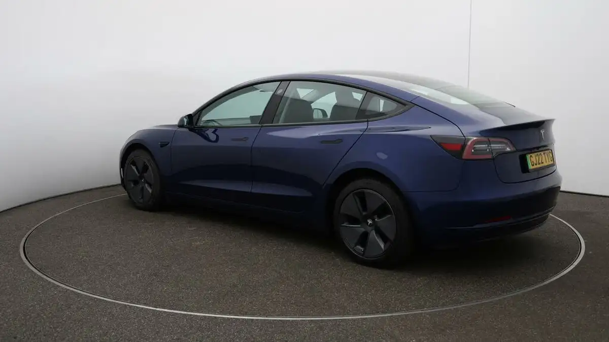 2021-tesla-model-3-e-standard-plus-big-54