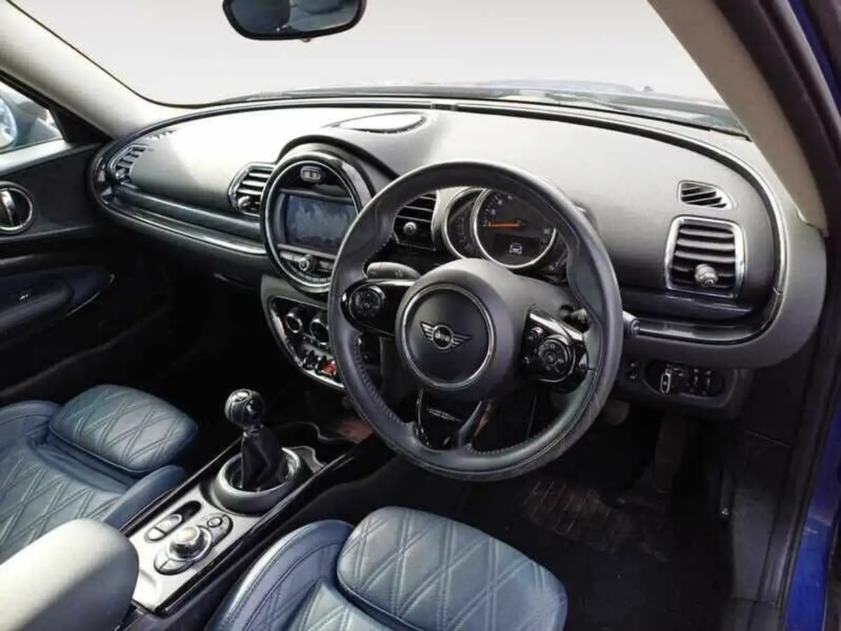 2019-mini-clubman-15-cooper-exclusive-big-3