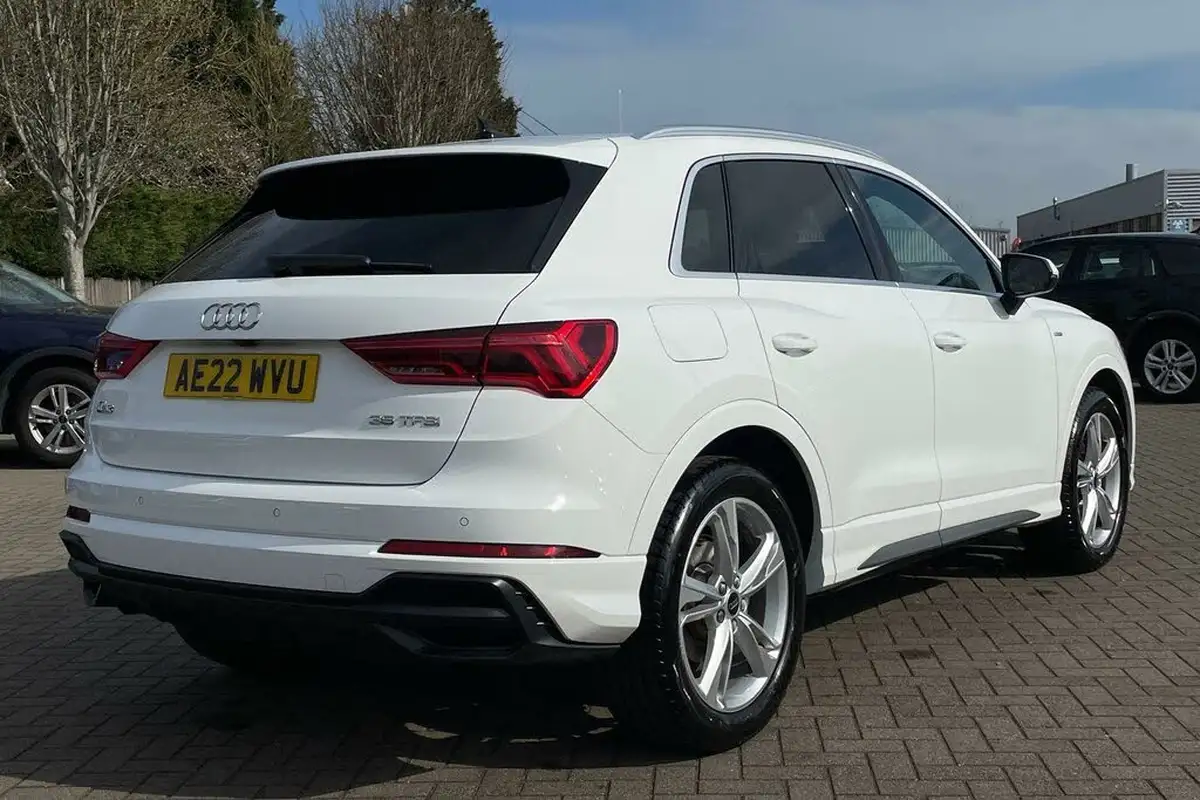 2022-audi-q3-15-35-tfsi-s-line-cod-station-wagon-tronic-big-3