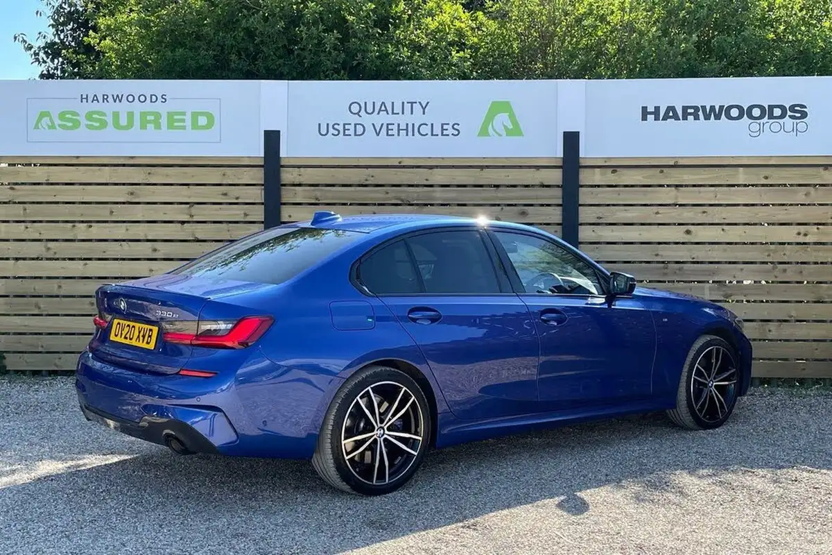 2020-bmw-3-series-20-330e-m-sport-saloon-4d-big-6
