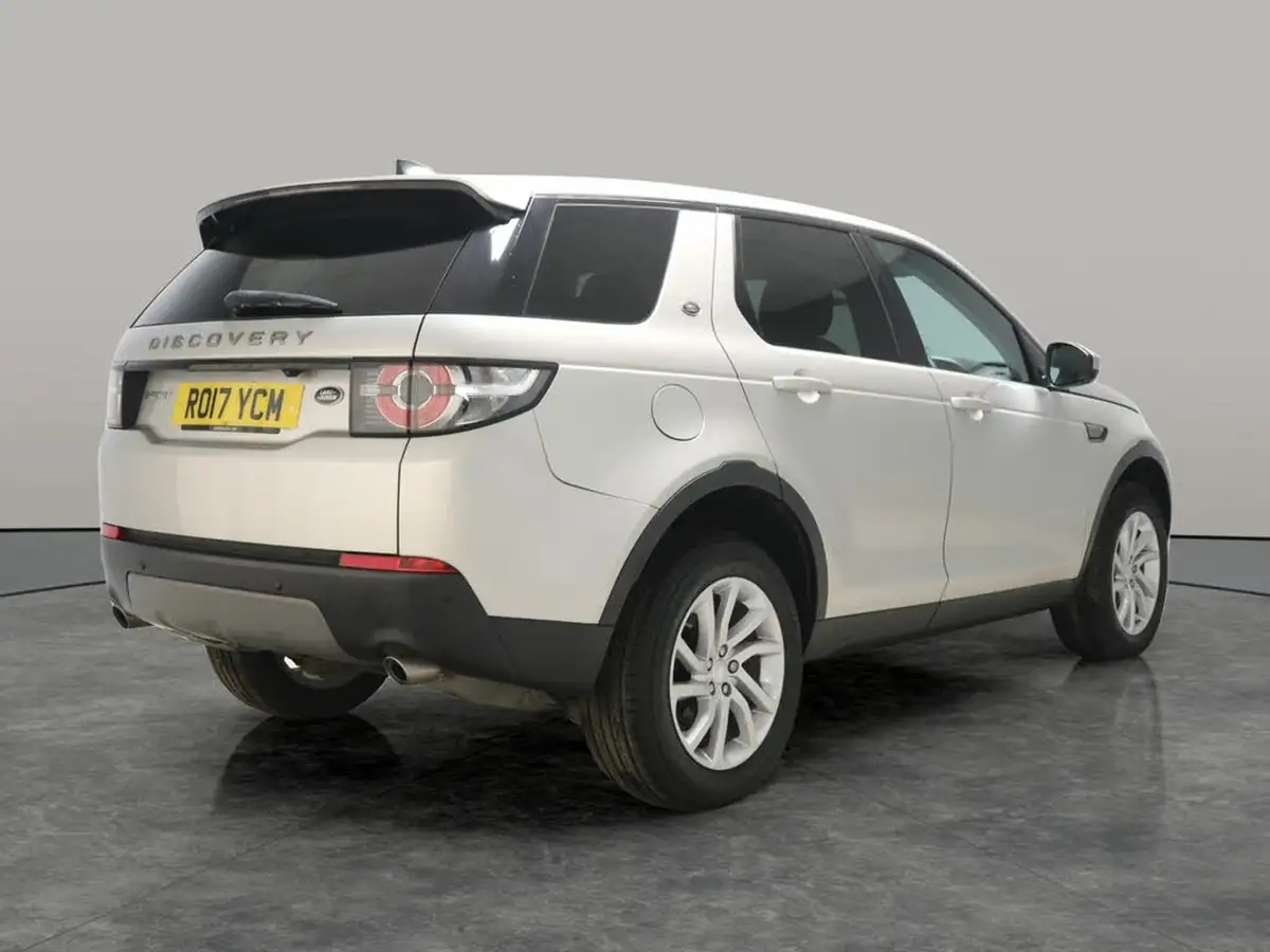 2017-land-rover-discovery-sport-20td4-se-tech-180ps-station-wagon-auto-big-10