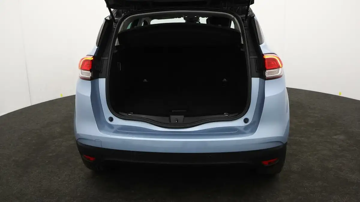 2017-renault-scenic-15dci-dynamique-s-nav-edc-auto-big-16