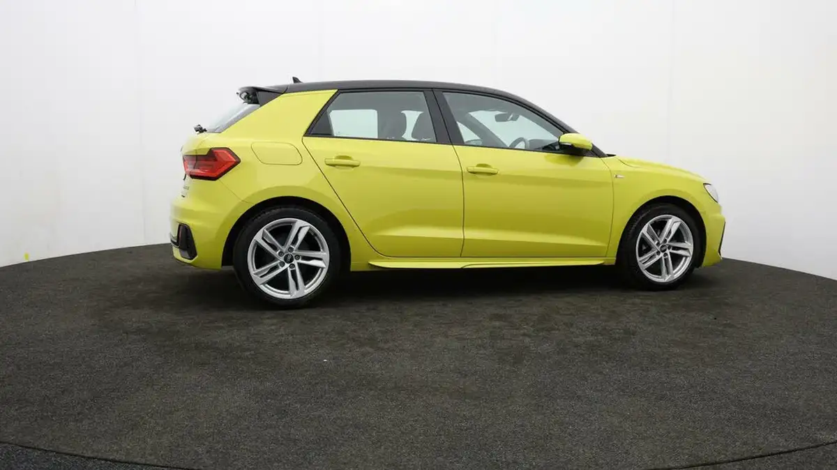 2022-audi-a1-10-25-tfsi-s-line-big-28