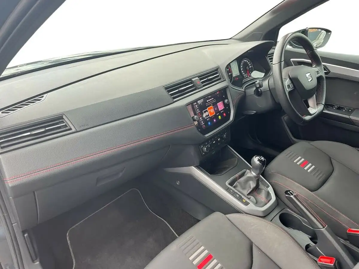 2021-seat-arona-10-tsi-fr-red-edition-big-6