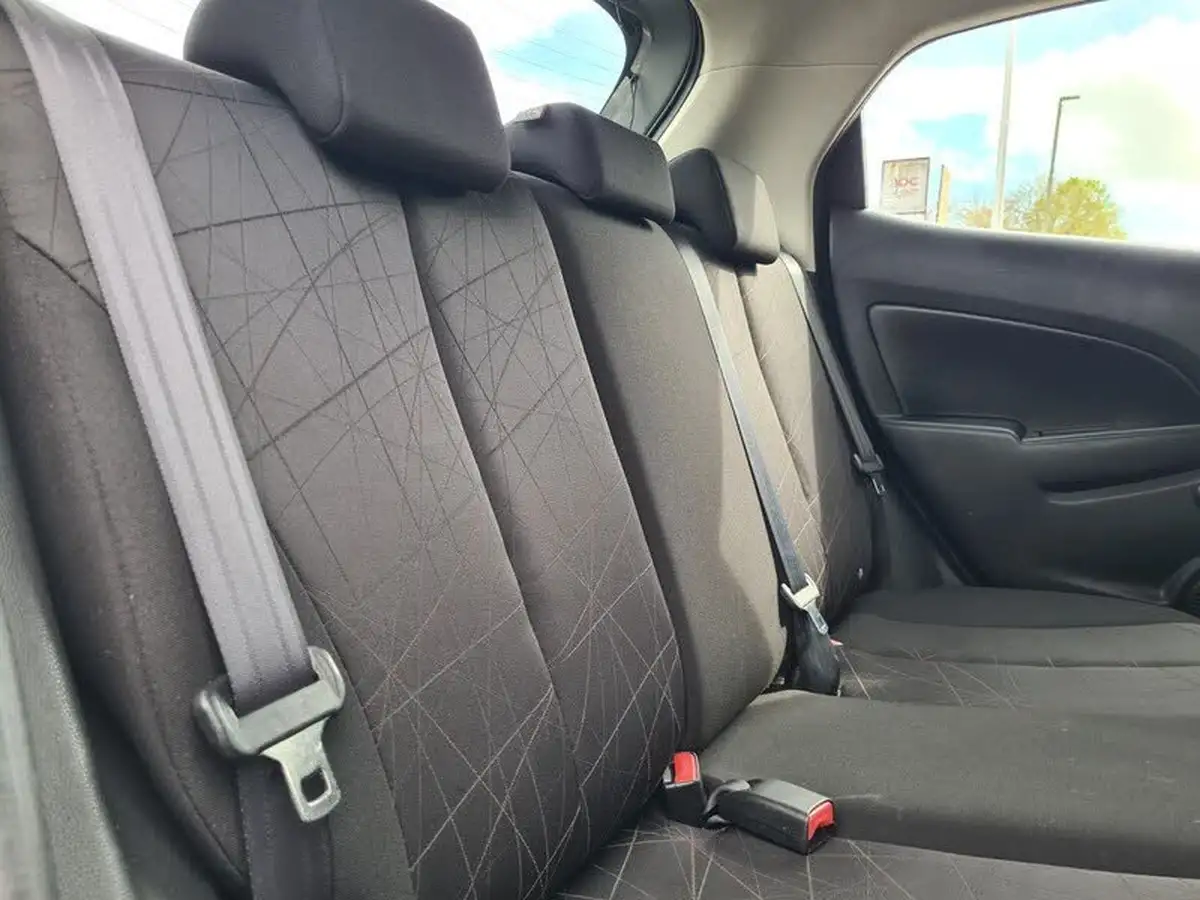 2012-mazda-mazda2-13-tamura-5d-big-8