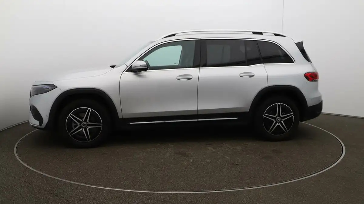 2023-mercedes-benz-eqb-e-350-amg-line-big-60