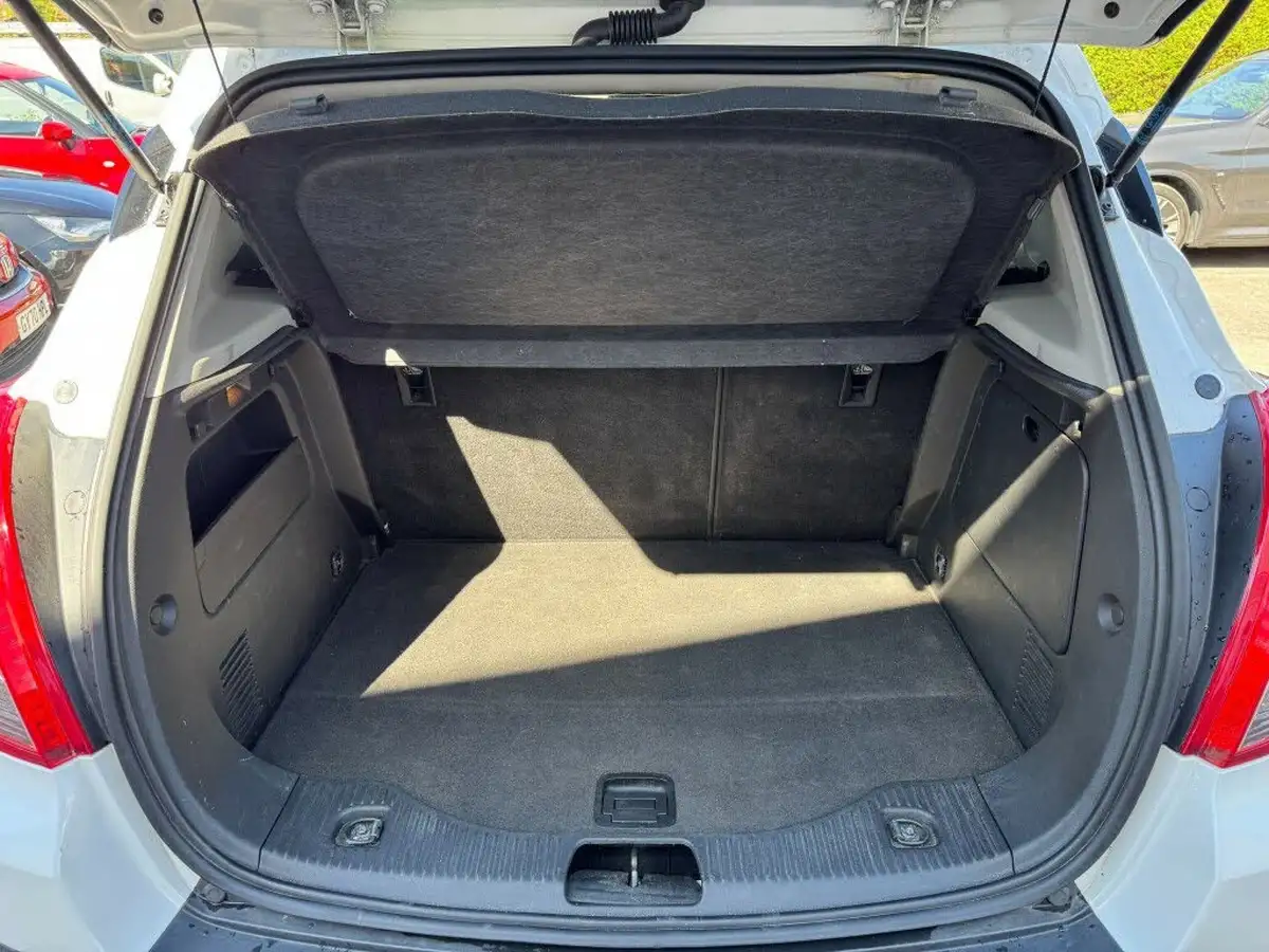 2014-vauxhall-mokka-14-se-turbo-ss-big-18