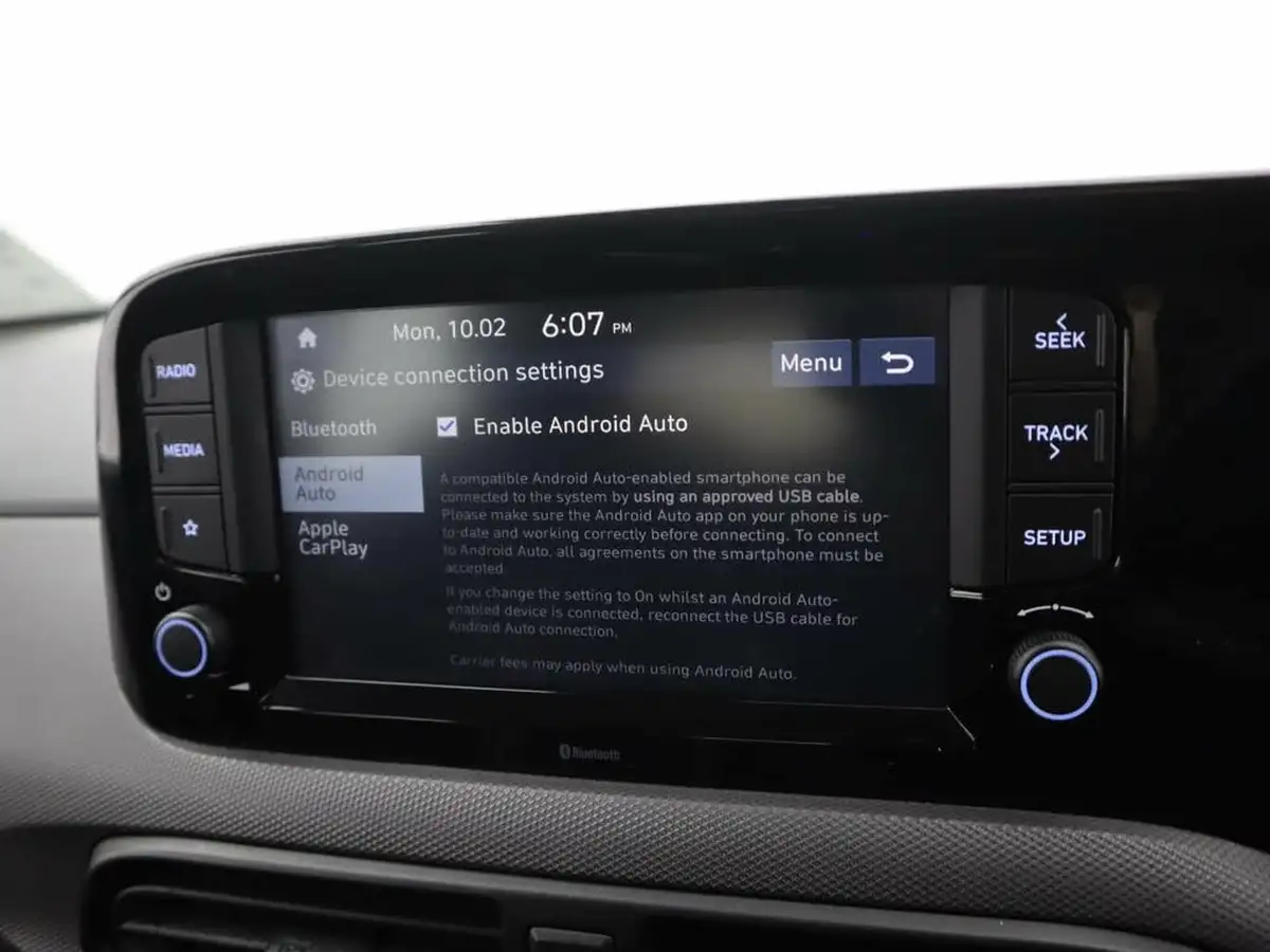 2021-hyundai-i10-12-se-connect-auto-big-12